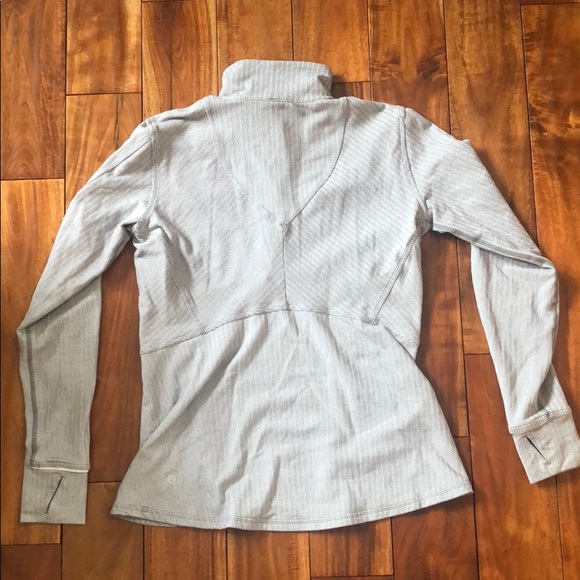 Lululemon 1/2 Pullover - Picture 6 of 8